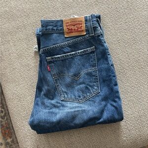 Levi's Classic Straight Jeans in Denim Blue